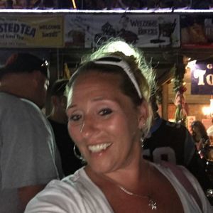 Meet your Posher, Debbie